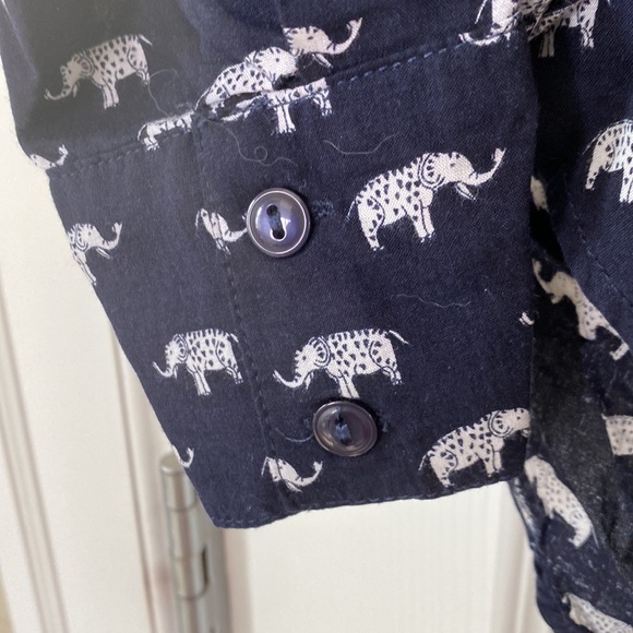 Cute elephant print blouse - Picture 3 of 6